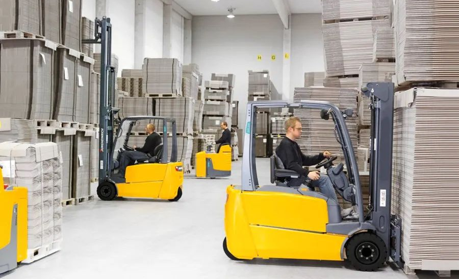 Warehouse & Logistics Safety | How to prevent forklift collisions and effectively improve safety?